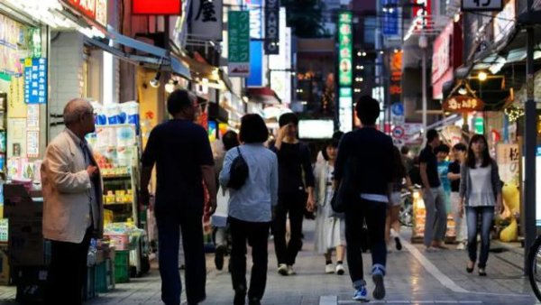 股票十大配资平台 线上狂欢时代，日本为何仍是“线下消费天堂”?